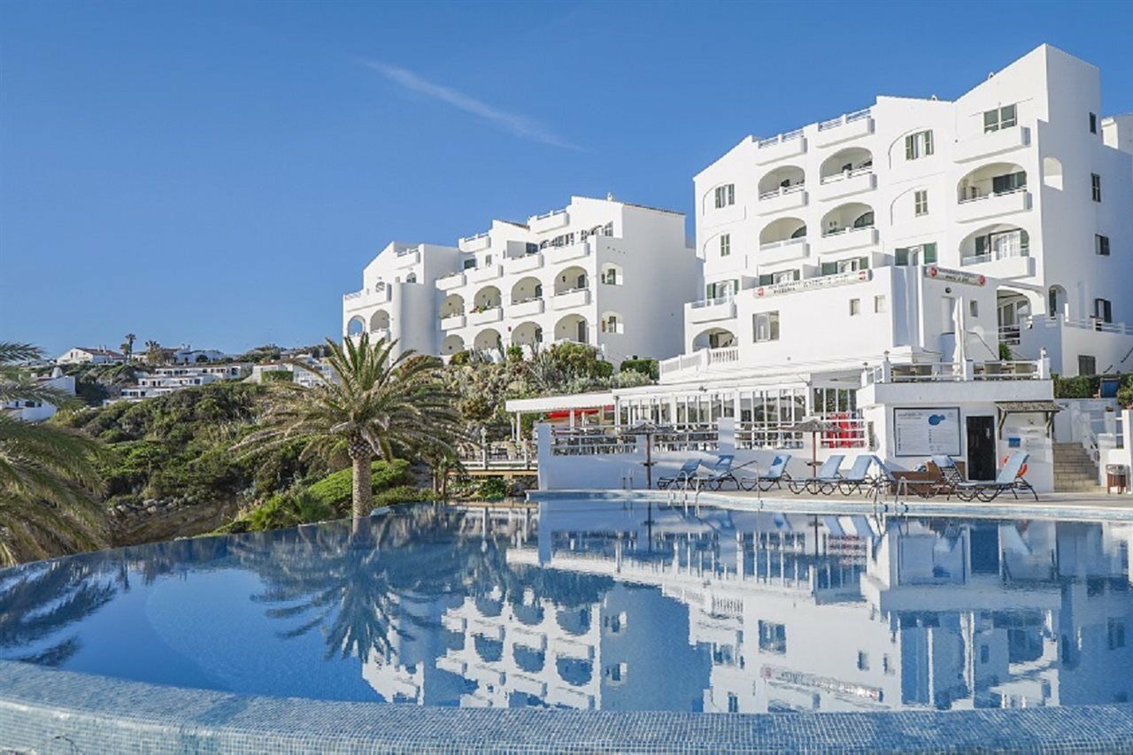 Apart-hotel White Sands Club